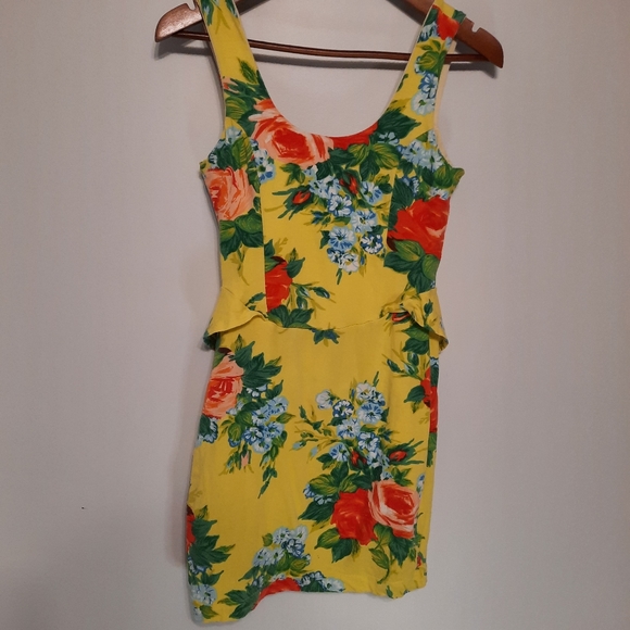 Monteau Yellow Floral Mini Dress - Picture 3 of 6